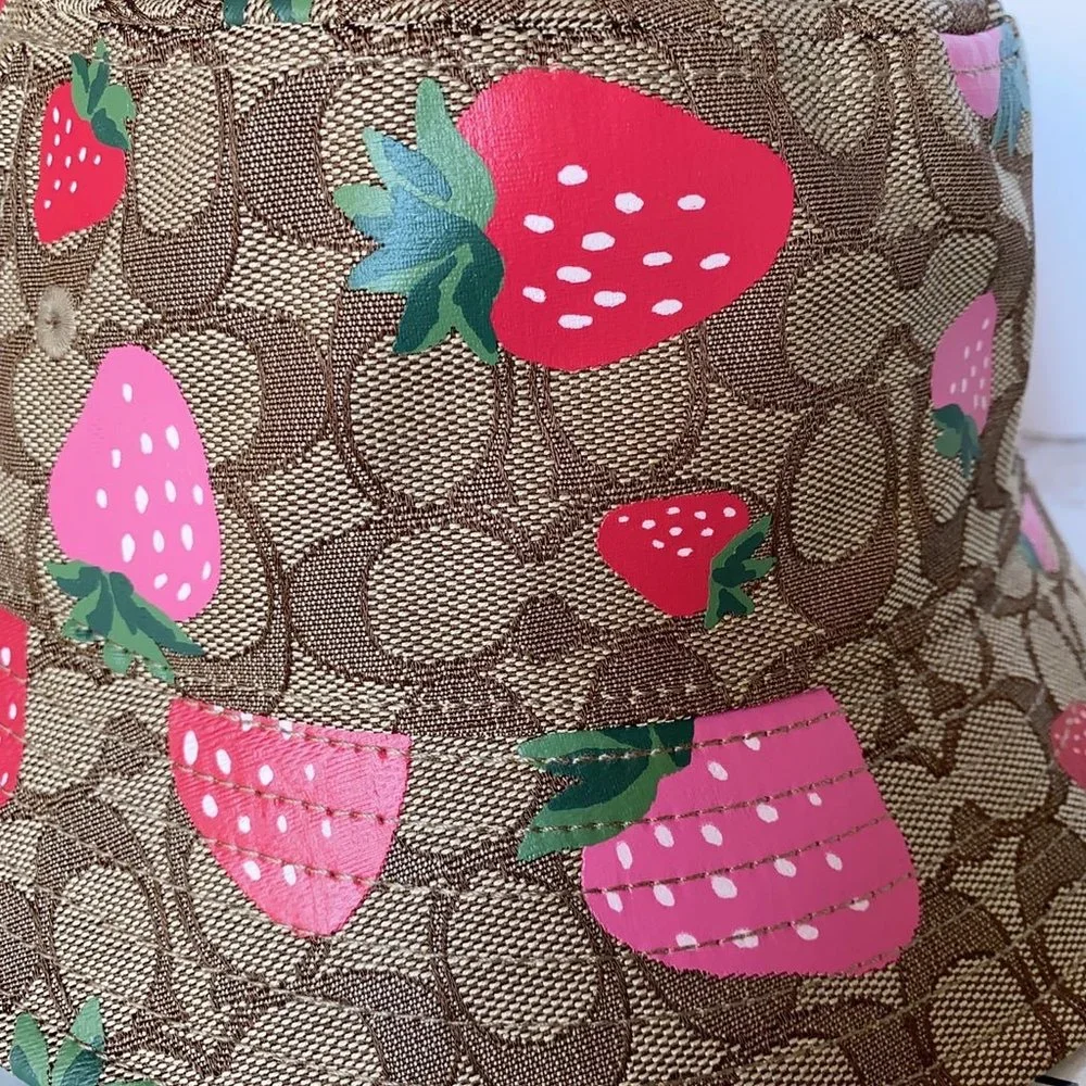 NWT Coach Signature Wild Strawberry Print Bucket Hat CH392 - Picture 10 of 11